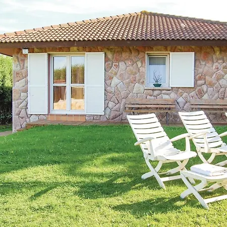 In Antromero With Kitchen Holiday home *