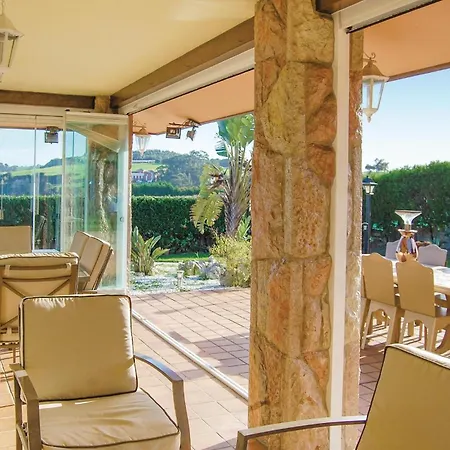 In Antromero With Kitchen Holiday home *