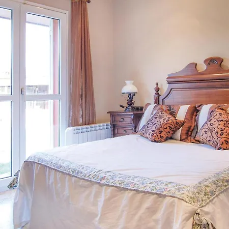 3 Bedroom Awesome In Antromero *