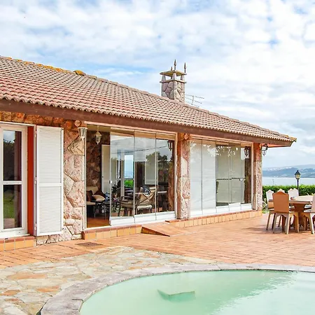 3 Bedroom Awesome In Antromero * Candas